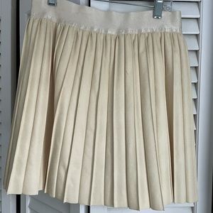Hinge faux leather pleated mini skirt